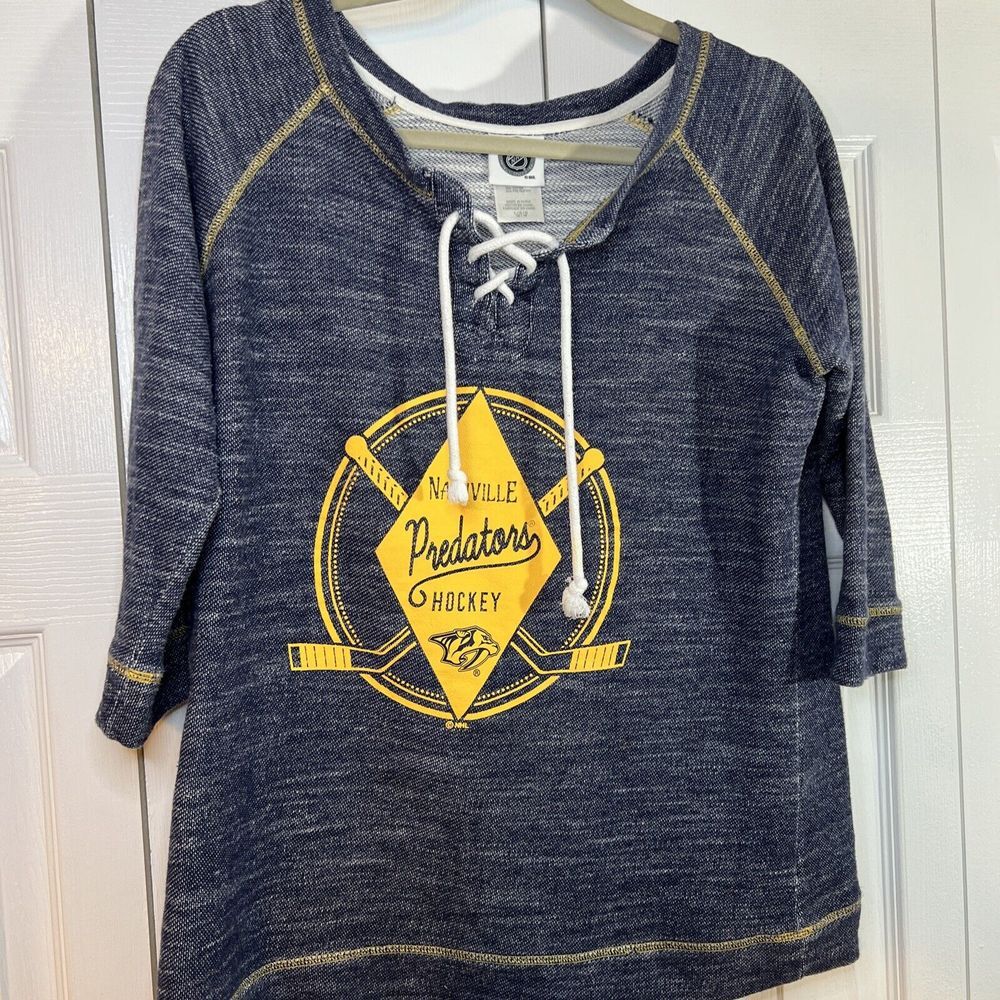 NHL Nashville‎ Predators Women's Half Length Sleeve Size L Lace Neck Sweatshirt
